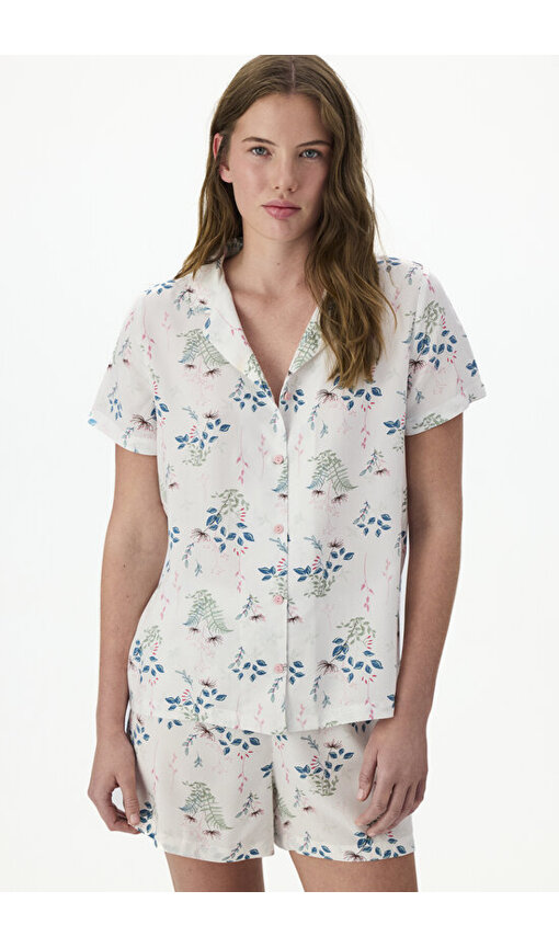 Kırık Beyaz Petal Mist Çiçekli Kısa Kollu Gömlek Şort Pijama Takımı